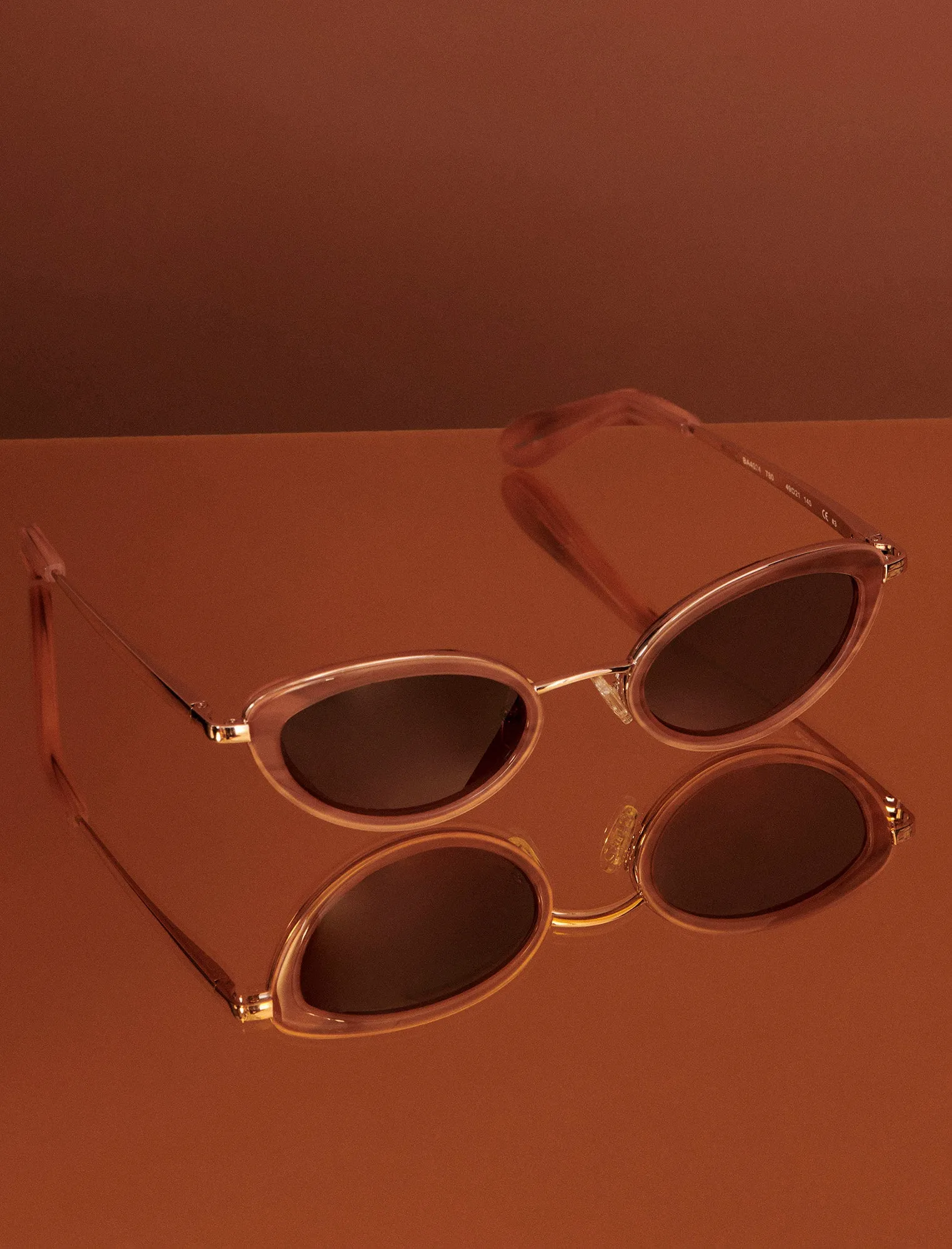 1994 Oval Classic Sunglasses