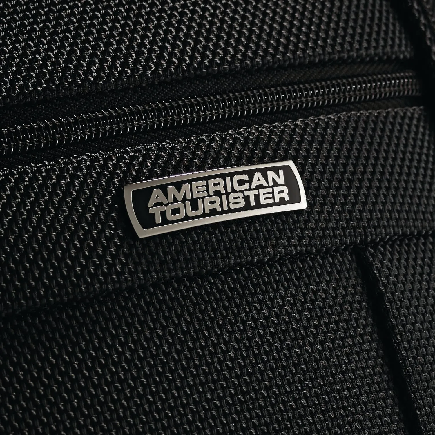 American Tourister Triumph DLX 25