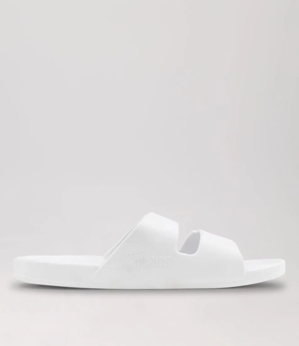 FREEDOM MOSES Slides W White Sandals