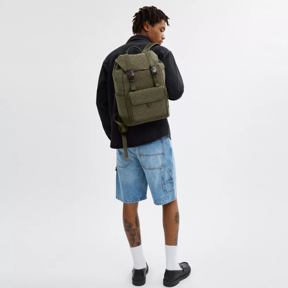 LEAGUE FLAP BACKPACK IN SIGNATURE CANVAS JACQUARD