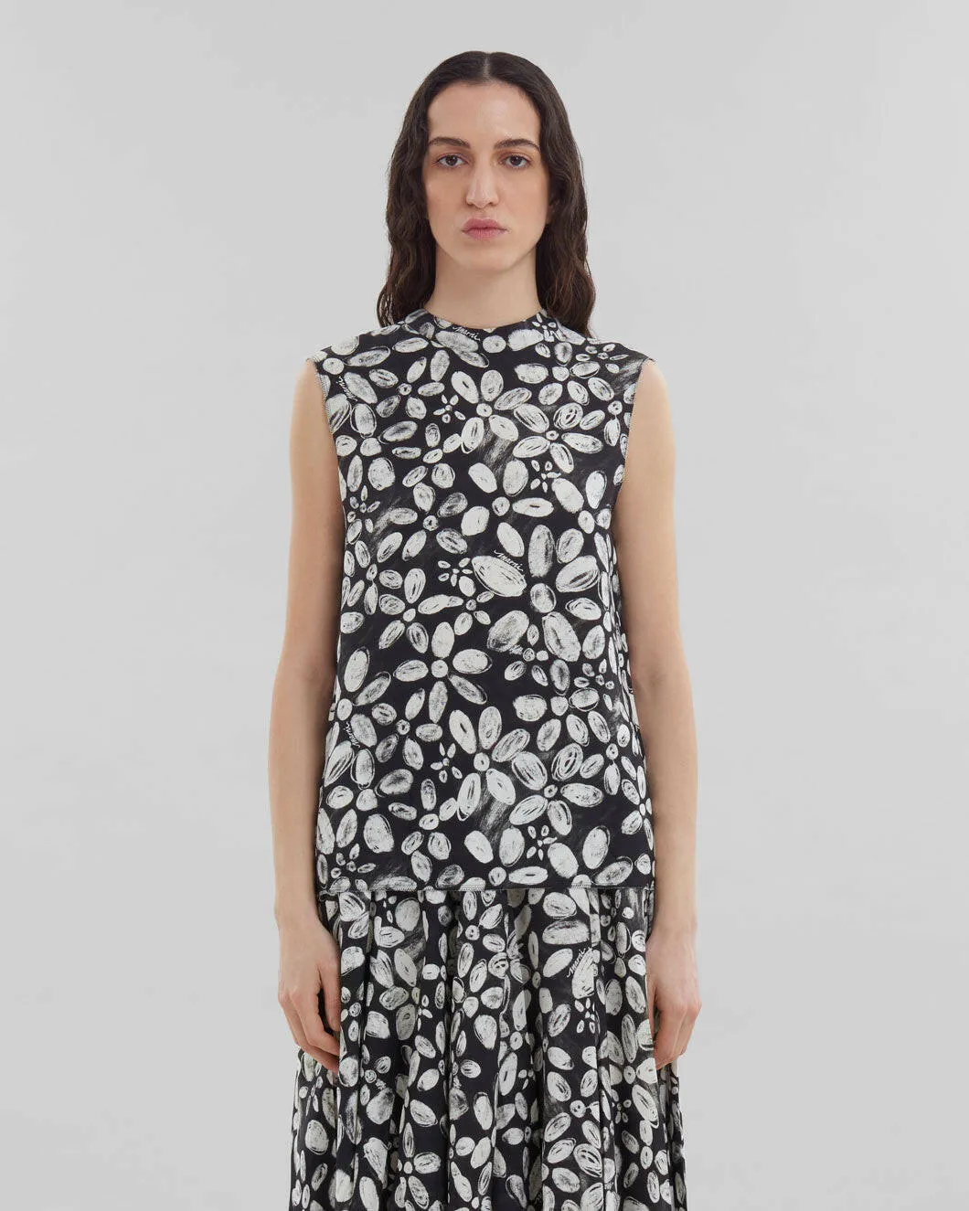   Marni Black Satin-Back Crepe Sleeveless Top with Blooming Print  