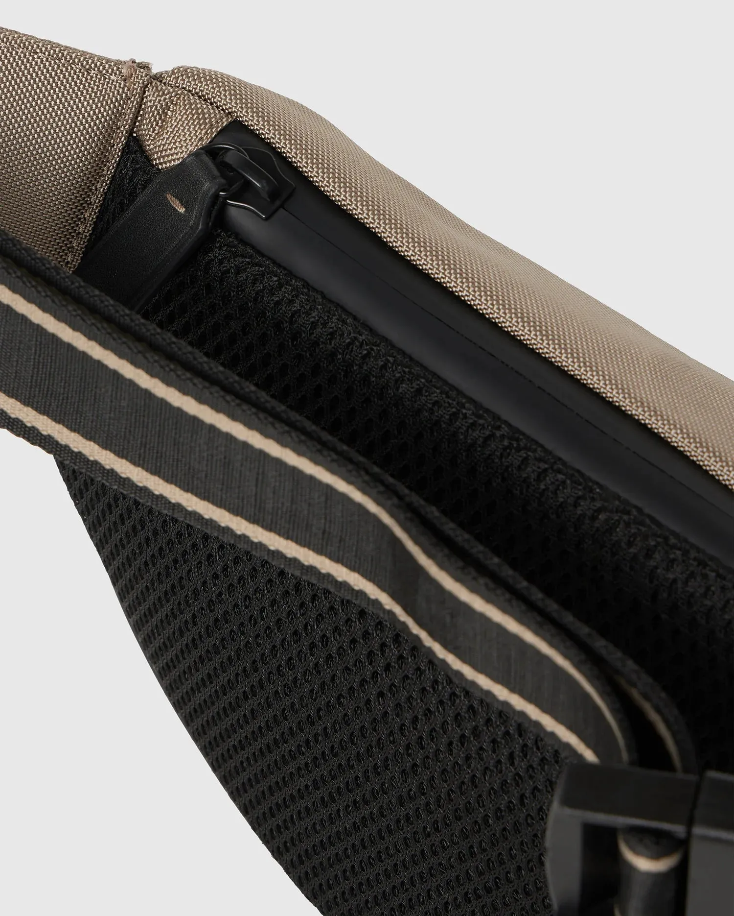 MENS BELT BAG - B6A631Z1BP