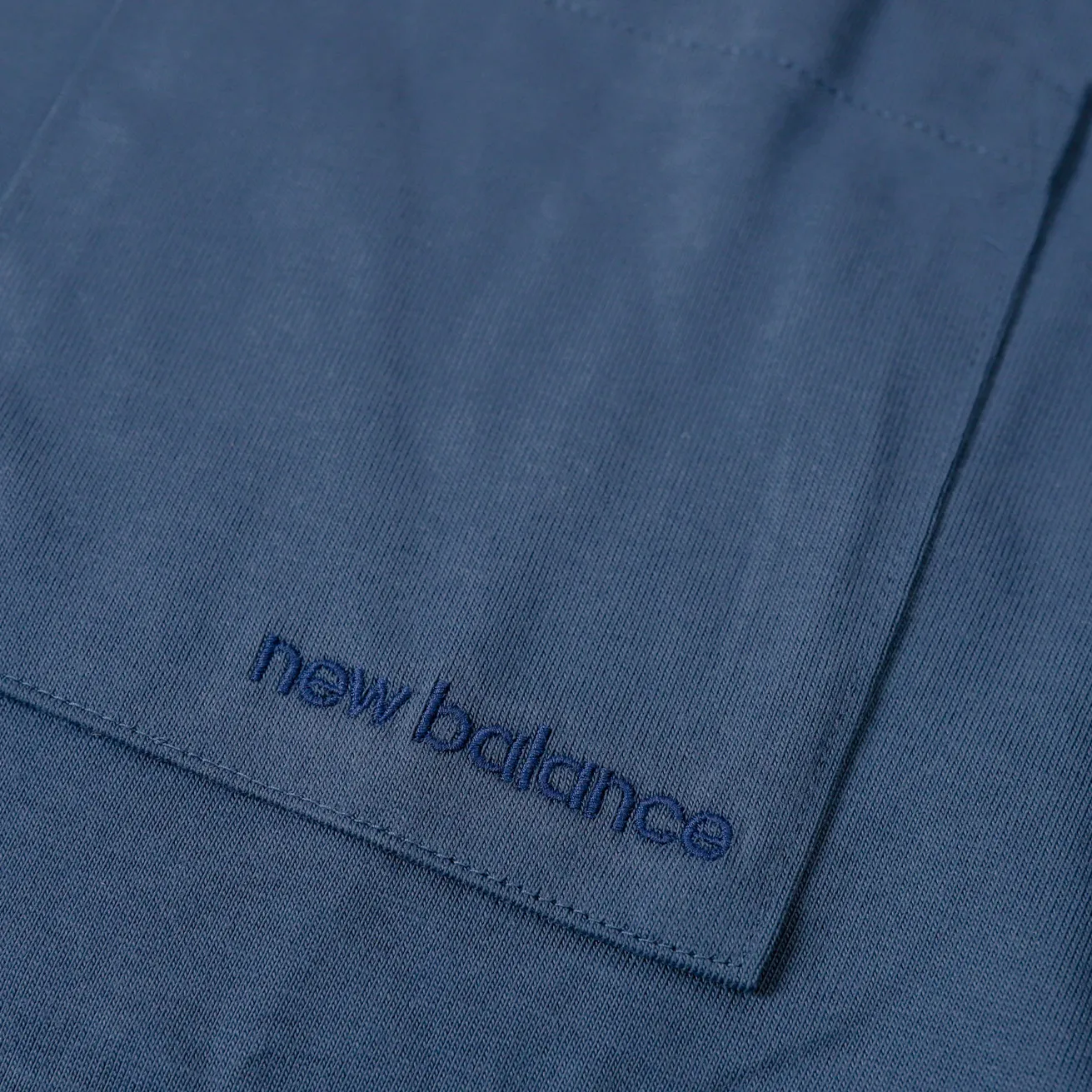 New Balance Pocket Tee [AMT23567]