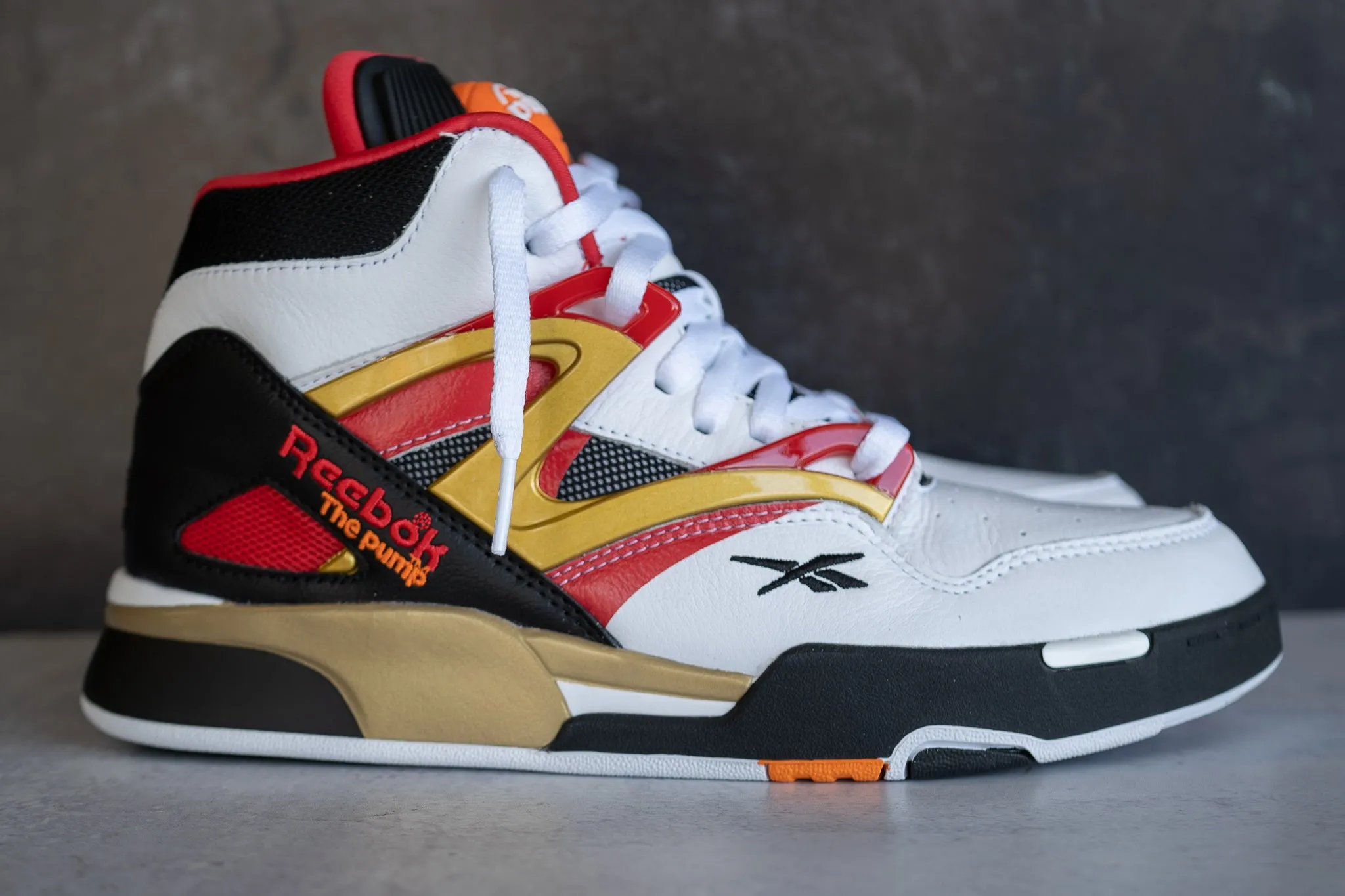 Reebok Pump Omni Zone II (Gold Rush)