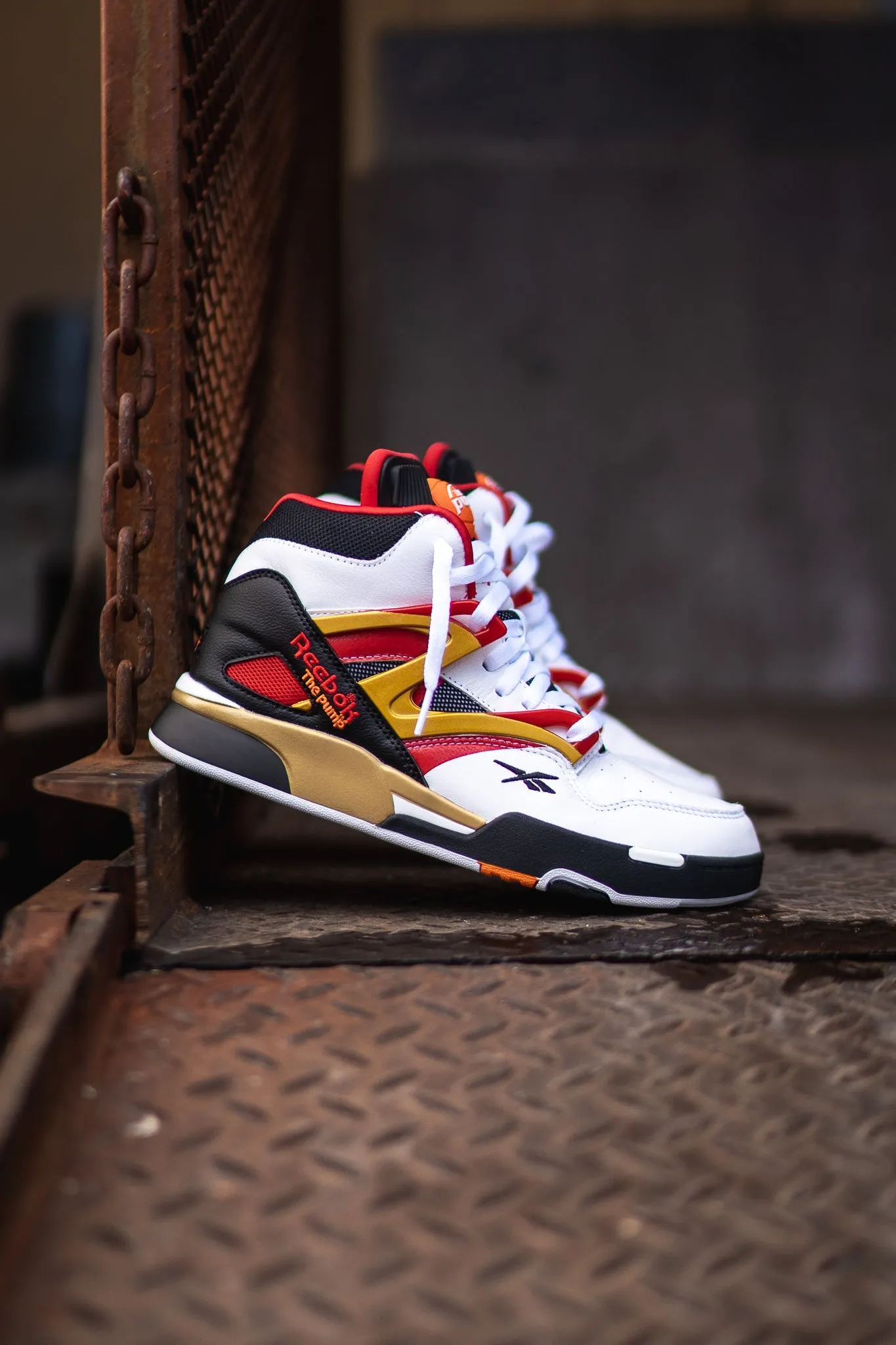 Reebok Pump Omni Zone II (Gold Rush)