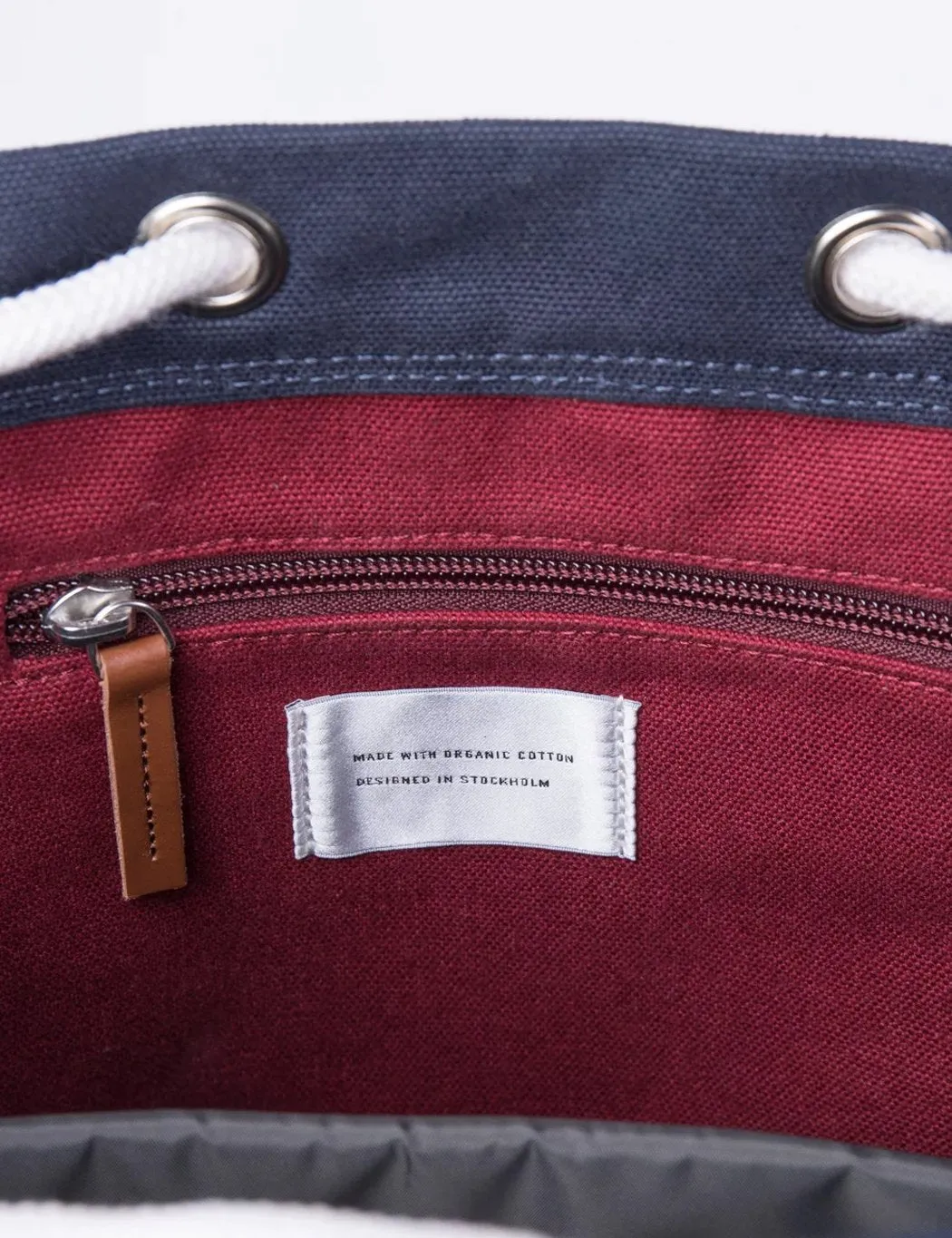 Sandqvist Stig Backpack (Canvas) - Blue/Burgundy