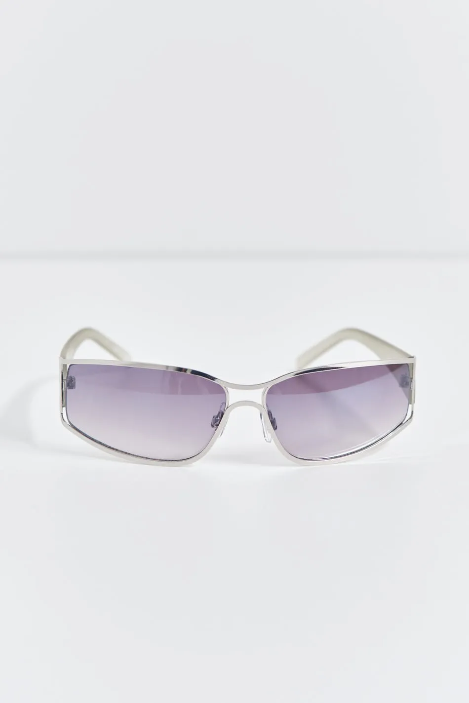 Slim metal sunglasses