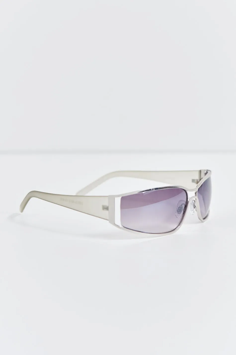 Slim metal sunglasses